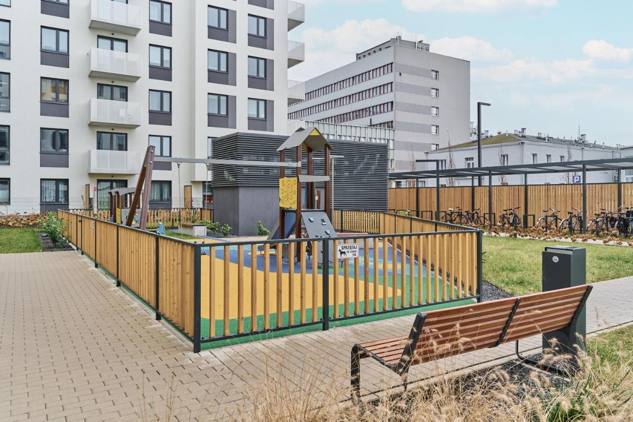 Miedziana 6 & 18 Apartment With Free Garage Wroclaw By Renters Екстериор снимка